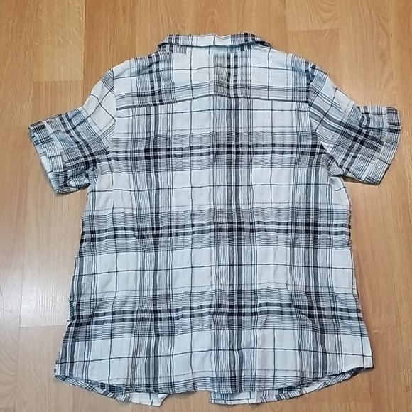 Classic Editions womans short sleeve plaid button up shirt XL - Picture 2 of 10